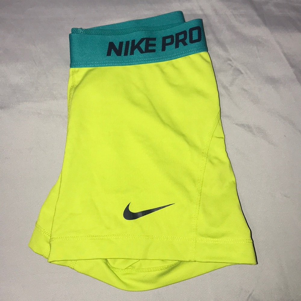Nike spandex